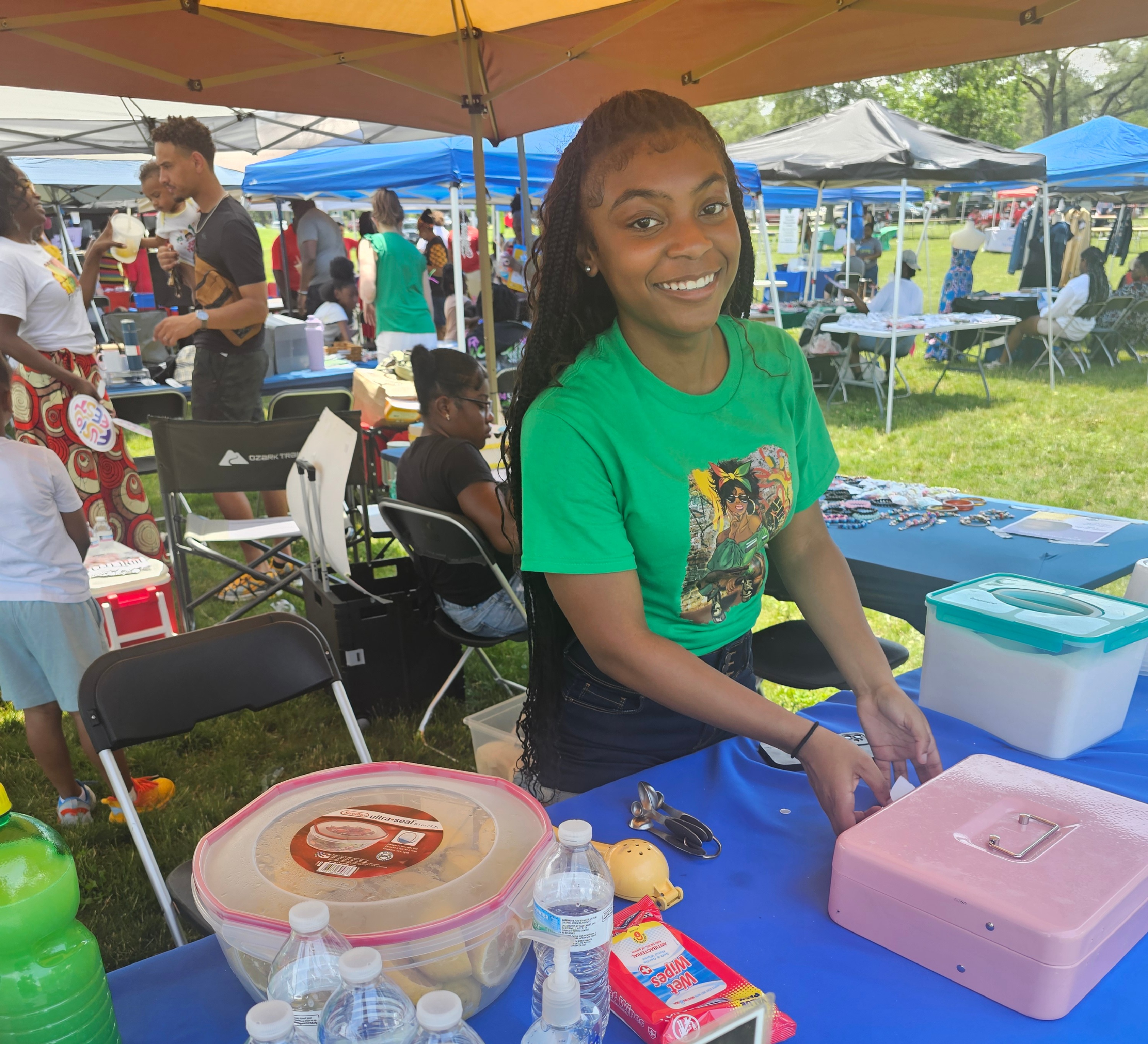 BizKids_Selling_Items_Kid_Vendor_3