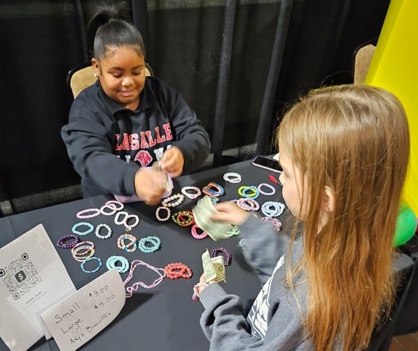 Kids selling activity